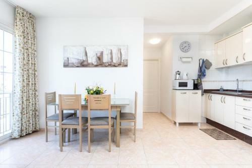 Apartamentos La Laguna Deluxe 8