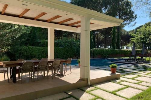 Beachfront Villa With Private Pool By Monika Experiences