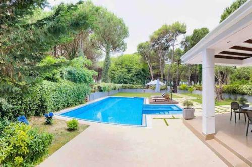 Beachfront Villa With Private Pool By Monika Experiences