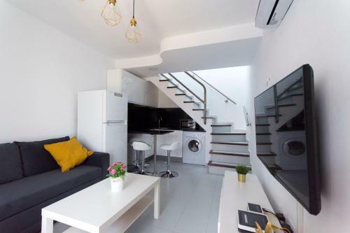 Bungalow With Terrace Near The Beach