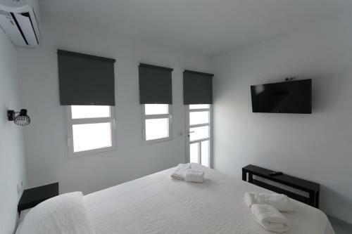 Bungalow With Terrace Near The Beach