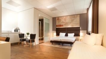 Zaan Inn Hotel