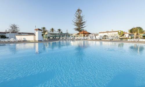Lovely Villa In Maspalomas Yumbo Center Spain