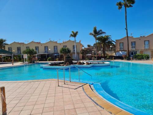 Exklusives Apartment Mit Gro�er Terrasse, Neu Saniert