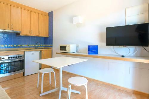Ses Eufabietes Apartments & Restaurant