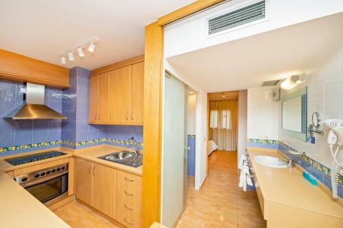 Ses Eufabietes Apartments & Restaurant