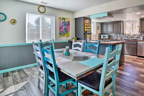 Colorful Cottonwood Home Walk To Verde River