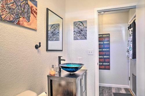 Colorful Cottonwood Home Walk To Verde River
