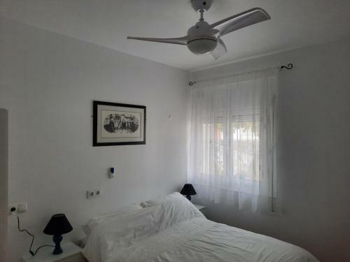 Calle Dr Fleming 3 Bedroom Home