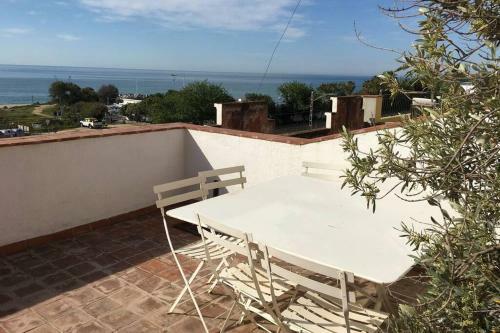 Villa Espectacular Casa Indiana En Primera L�nea de Mar