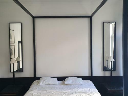 Hostal B96 Suites