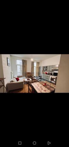 Apartamento Bel Appartement Avec Bain � Remous Au Centre