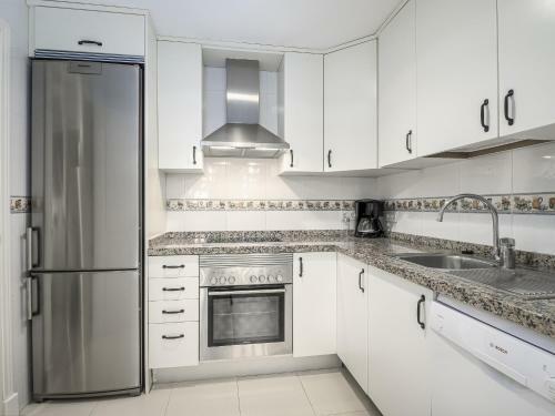 Apartamento 2311-modern Apt With Pool View