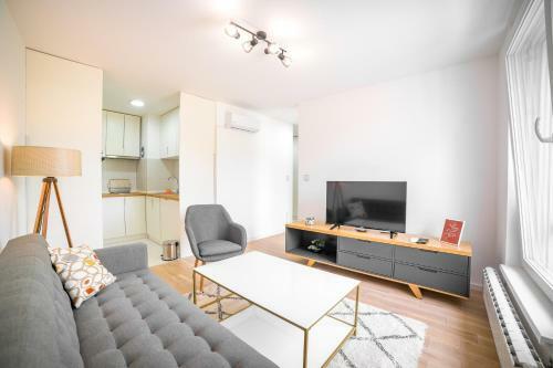 Sun Square Apartments