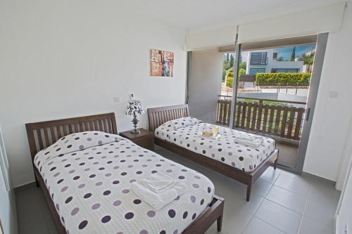 Luxury 3 Bedroom Villa With Private Pool, Paphos Villa 1262