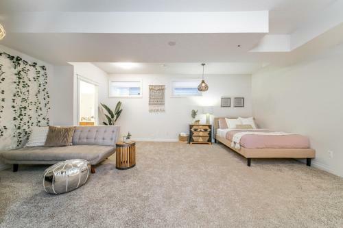 Villa Bali Escape, 4 Bed 4 Bath, King Bed, Jetted Tub, Fireplace, Garage