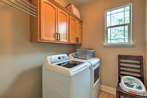 Elegant Flagstaff Home With Hiking Trail Access