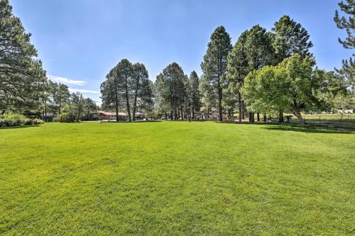 Contemporary Flagstaff Retreat With Ponderosas!