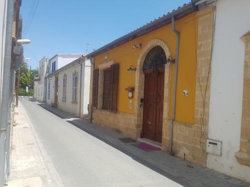 Sylvias Antique House