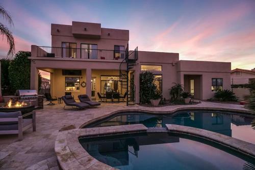 Luxury Contemporary Sanctuary W Pool And Views