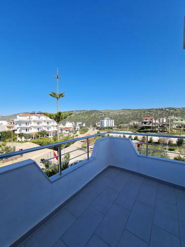 Summer Time Hotel