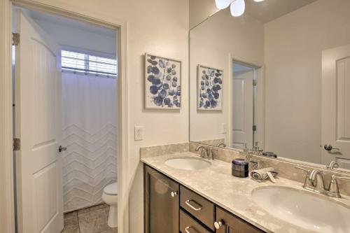 Classy Gilbert House With Private Yard And Patio!