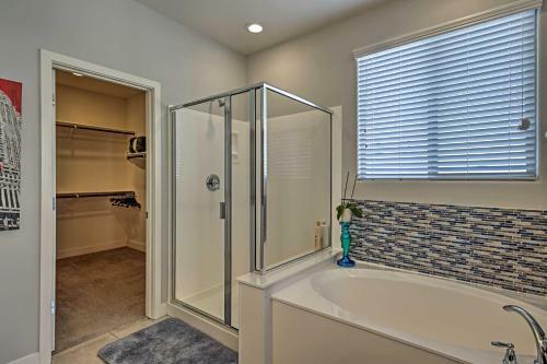 Contemporary Gilbert Home With Furnished Patio!