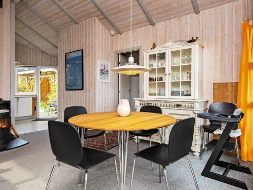 Holiday Home B�rkop Lii