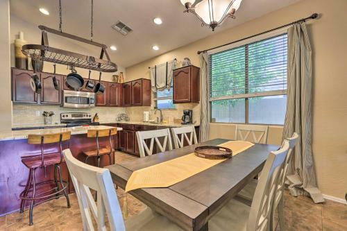 Desert Retreat With Outdoor Oasis And Pool Table!