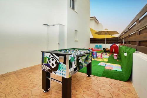 Sunnyvillascyprus: Modern 3br Villa /w Pool