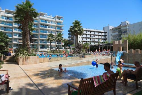 Uhc Acacias Apartments Salou