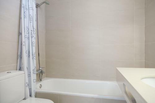 Uhc Acacias Apartments Salou