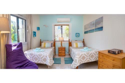 Dalia Seaside 2 Bedroom Apartment With Pool & Garden