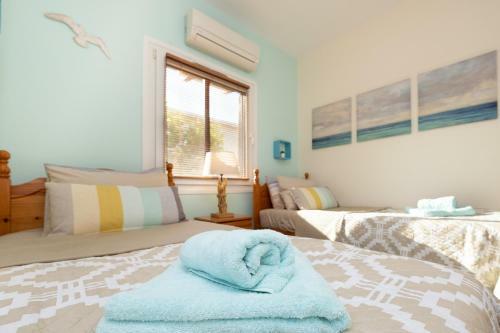Dalia Seaside 2 Bedroom Apartment With Pool & Garden