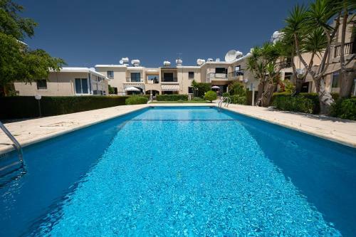 Dalia Seaside 2 Bedroom Apartment With Pool & Garden