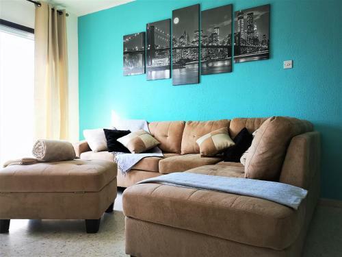 Tedy's Townhouse-margarita Gardens