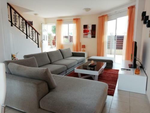 Universal Daphne 3 Bedroom Villa In Kato Paphos Paphos