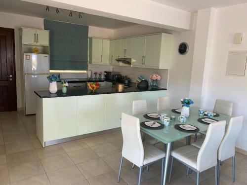 Villa Ans Argaka Townhouse