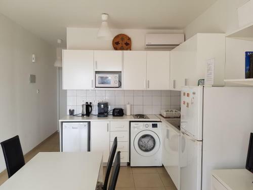 Apartamento Ariadne Apt 103 -300m From Lighthouse Beach