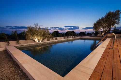 Lemon Grove Modern Villa