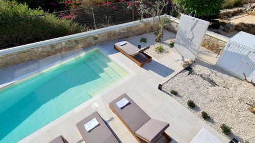 Phaedrus Living: Seaview Luxury Villa Venus