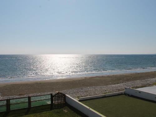 Panorama Beach House, 50 Meters To The Sea