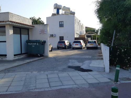 House Near The Beach (Militsa & Aggeliki)