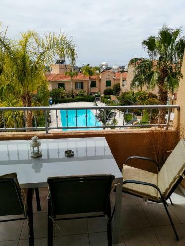 Top Seaview Apartment In Peyia