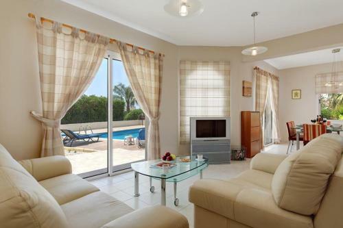 Villa Dentro Walking Distance To Coral Bay Centre