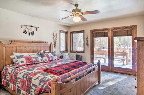 Cheery Family Cabin With Fire Pit And Fenced Yard