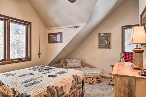 Cheery Family Cabin With Fire Pit And Fenced Yard