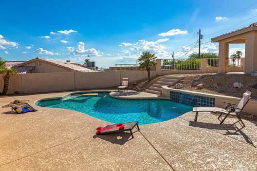 Resort Style Living W/ Pool, Spa, Games
