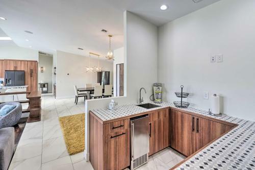Desert Oasis With Pool 2 Miles To Lake Havasu!