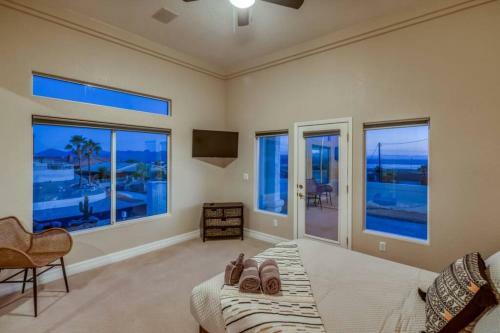360 Lake Havasu Views With Pool & Bbq!